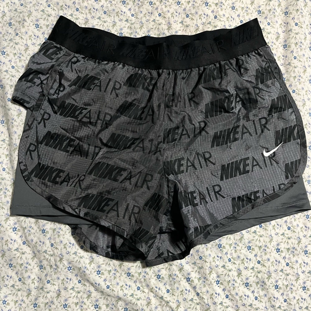 Nike Women's Athletic Shorts - Black and Gray